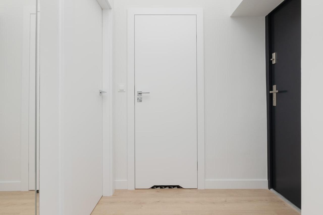 Spacious Apartment With Panoramic View Of Warsaw By Noclegi Renters Εξωτερικό φωτογραφία
